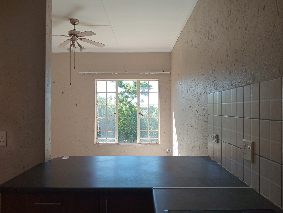 To Let 2 Bedroom Property for Rent in Waterval East North West